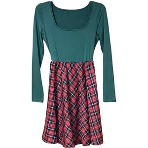🎄 Green & Red Plaid Long Sleeve Skater Dress – Size S
